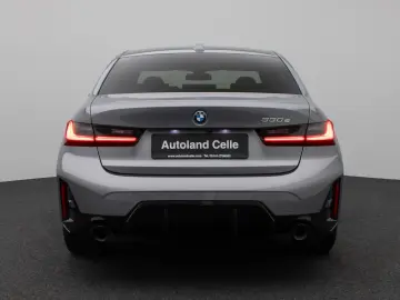 330e M Sport Kamera DAB HiFi Stop&Go Komfort 19