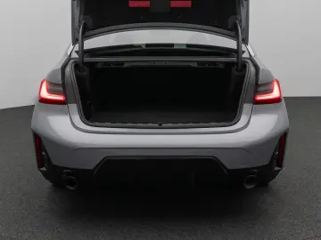 330e M Sport Kamera DAB HiFi Stop&Go Komfort 19