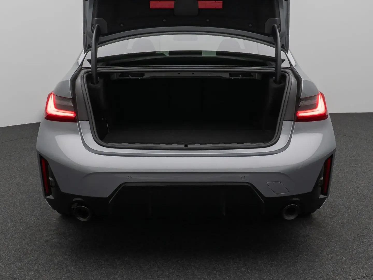 330e M Sport Kamera DAB HiFi Stop&Go Komfort 19