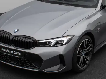 330e M Sport Kamera DAB HiFi Stop&Go Komfort 19