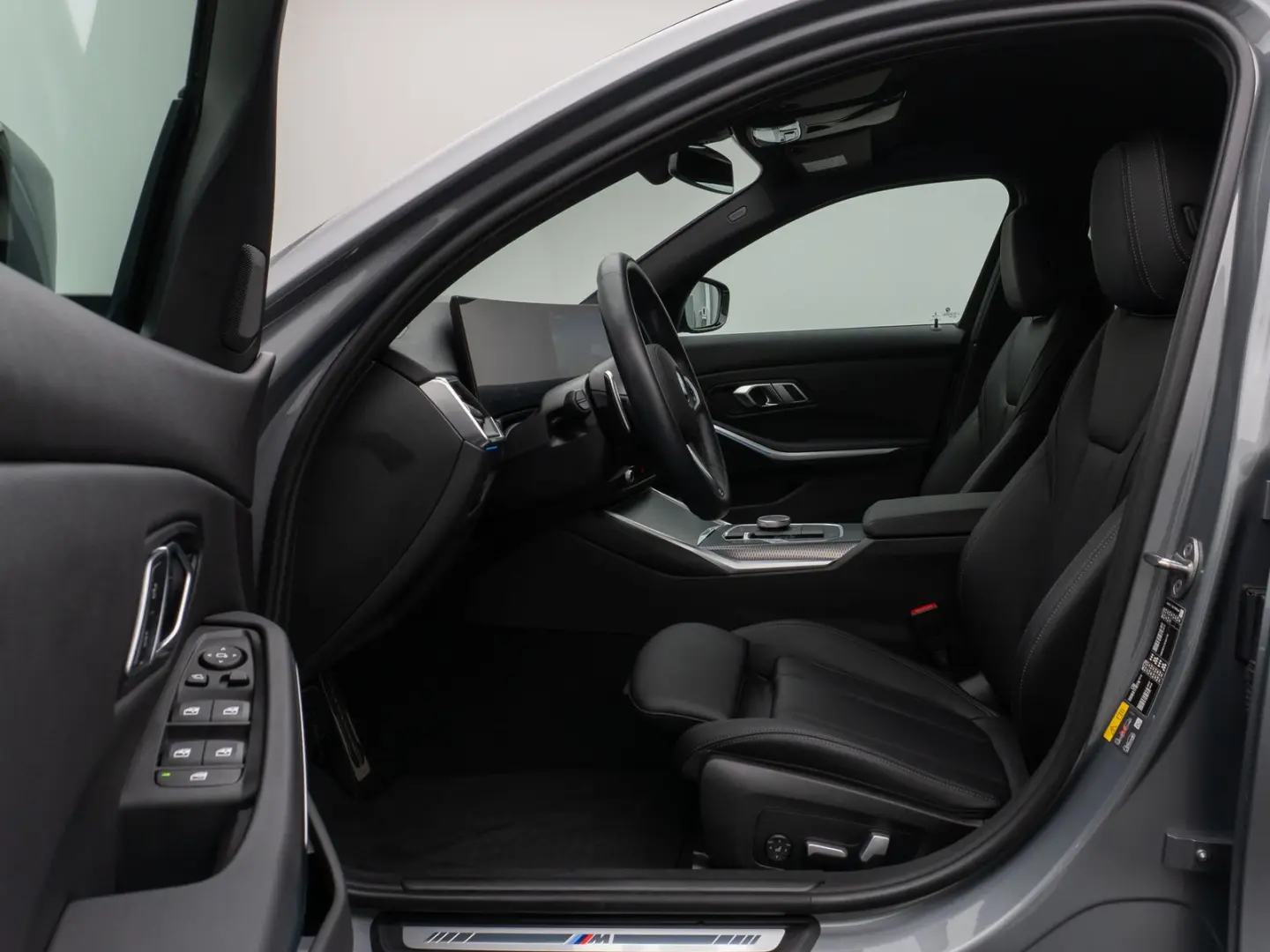 330e M Sport Kamera DAB HiFi Stop&Go Komfort 19