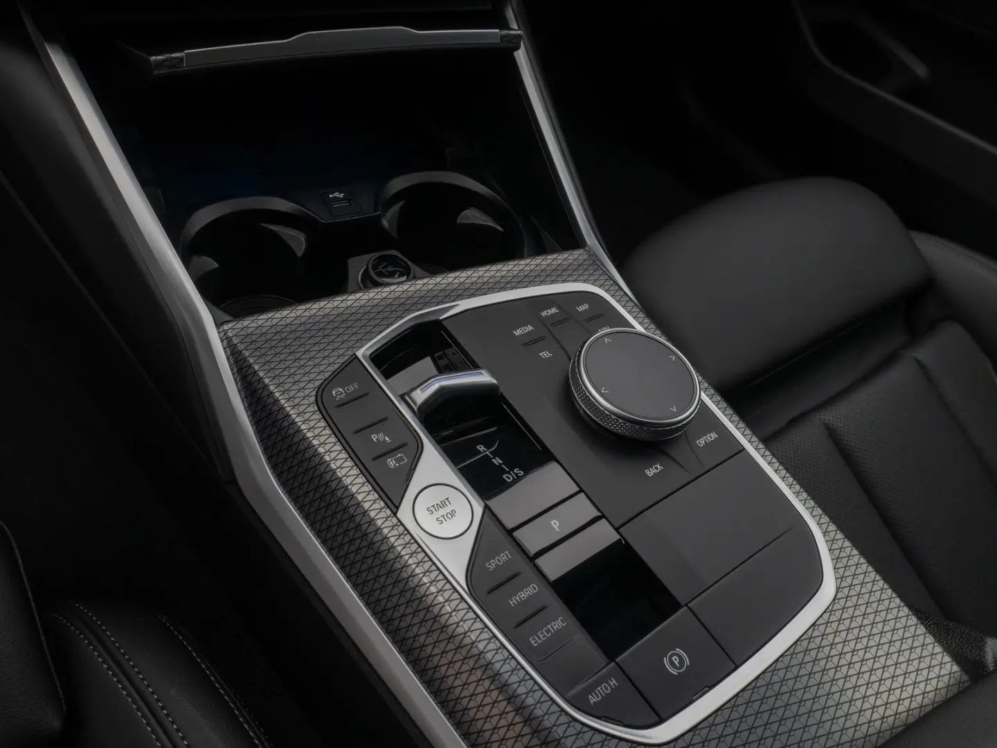 330e M Sport Kamera DAB HiFi Stop&Go Komfort 19