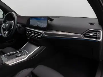 330e M Sport Kamera DAB HiFi Stop&Go Komfort 19