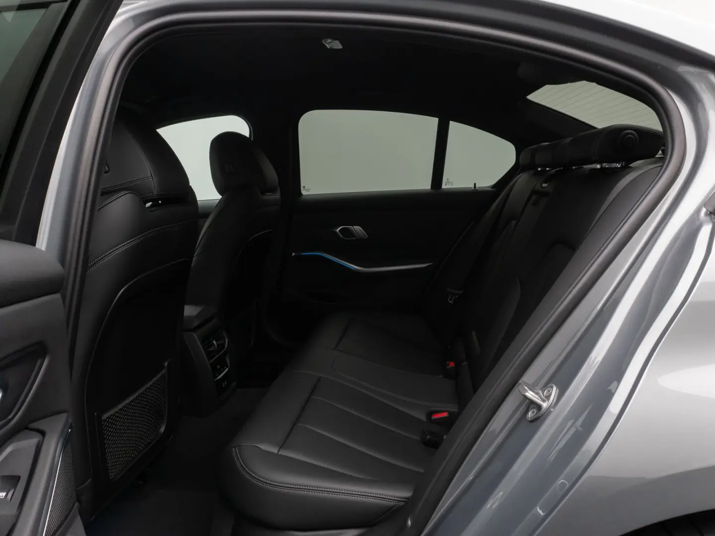 330e M Sport Kamera DAB HiFi Stop&Go Komfort 19