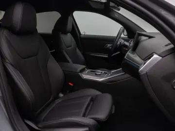 330e M Sport Kamera DAB HiFi Stop&Go Komfort 19