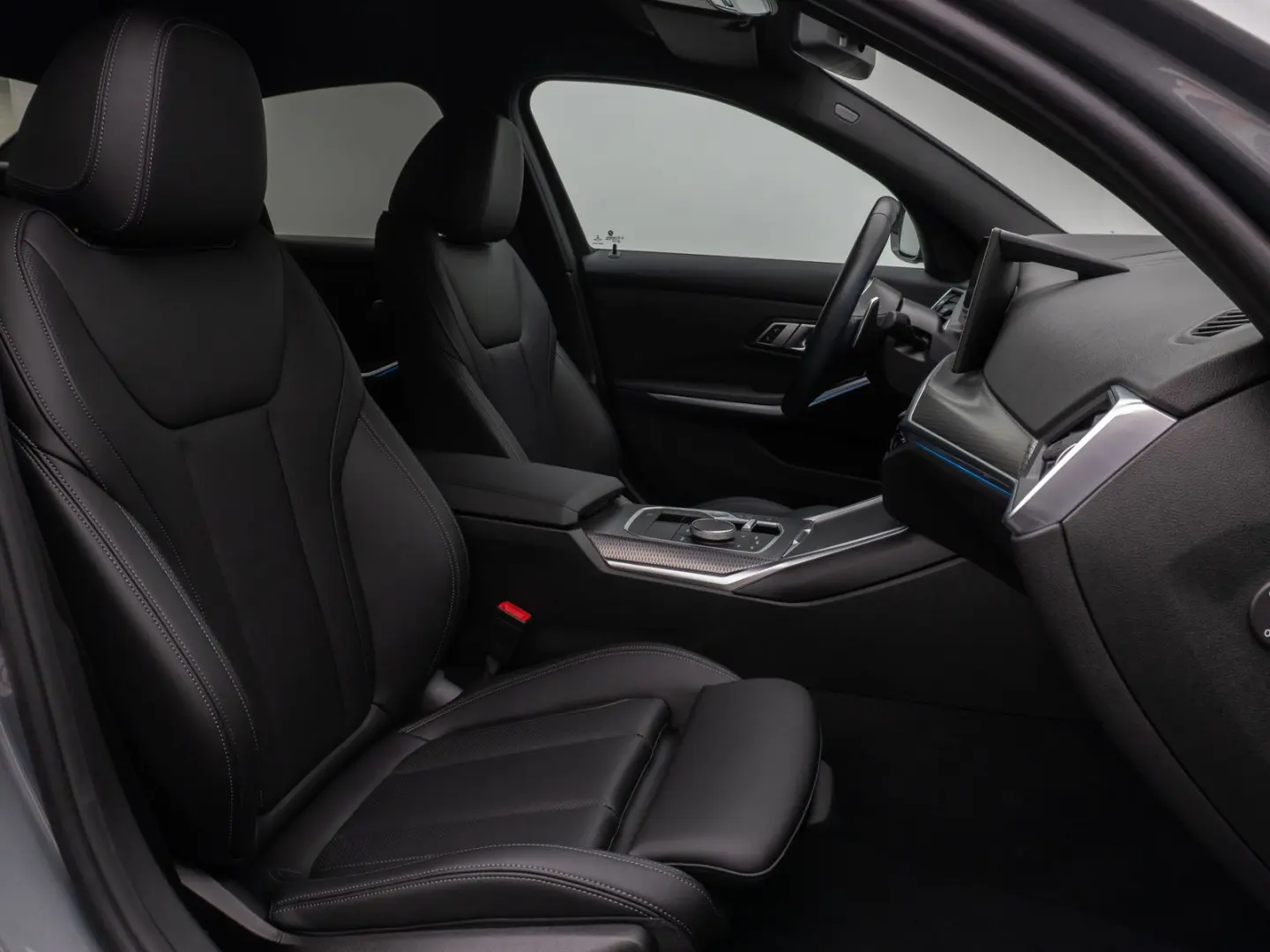 330e M Sport Kamera DAB HiFi Stop&Go Komfort 19