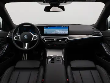 330e M Sport Kamera DAB HiFi Stop&Go Komfort 19