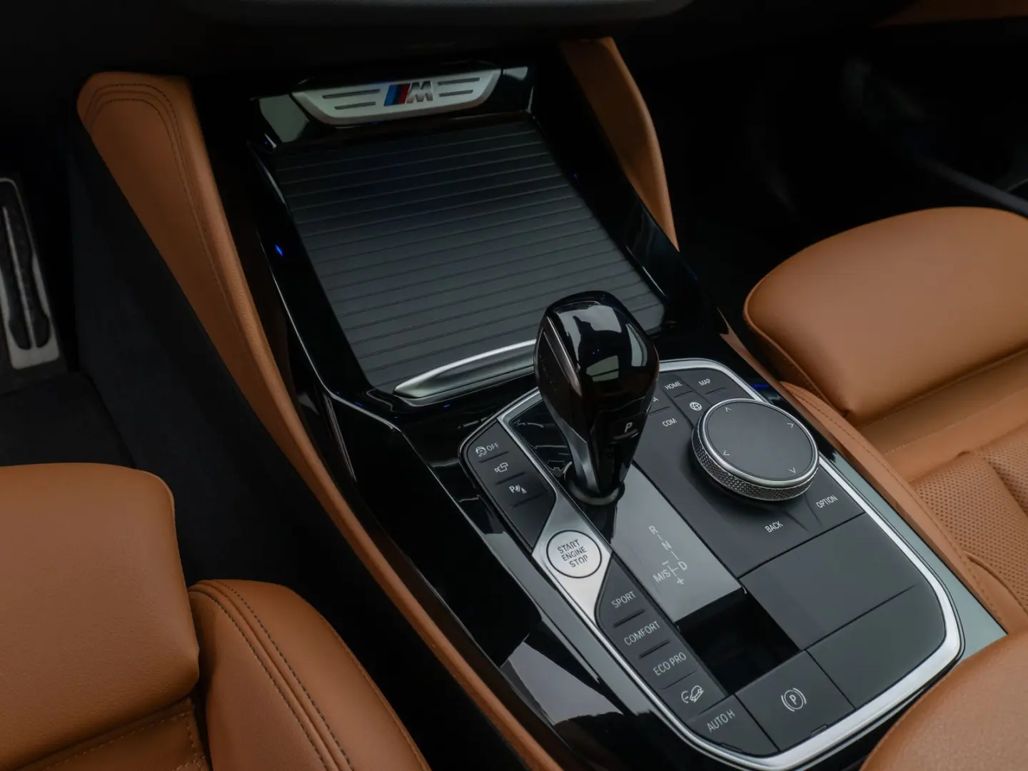 X4 M40d 360  Laser DAB Panorama HUD Komfort HiFi