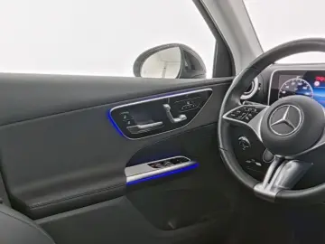 GLC 200 4M Avantgarde 19'' LED Kamera Memory-P.