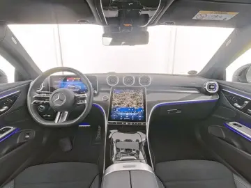 CLE 200 4M Coupe AMG 19'' LED Panorama-SD Kamera