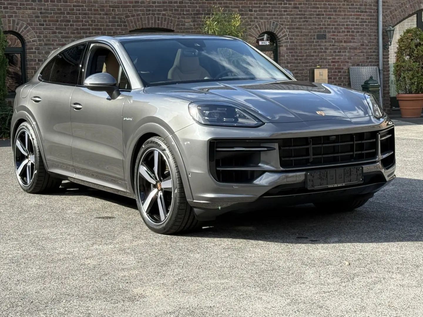 Cayenne E-Hybrid Coupe BEIFAHRERDISPLAY SPORTDES