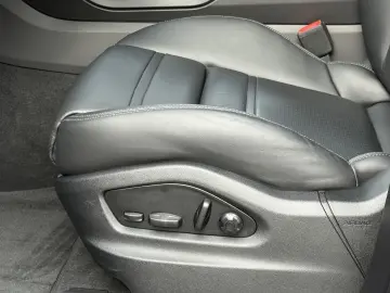 Cayenne  E-Hybrid Coupe  BOSE HD-MATRIX 21 RS IN