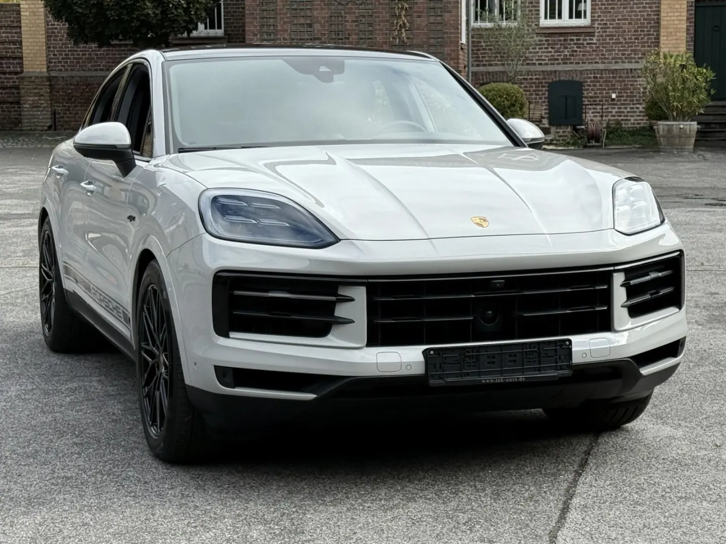 Cayenne  E-Hybrid Coupe  BOSE HD-MATRIX 21 RS IN