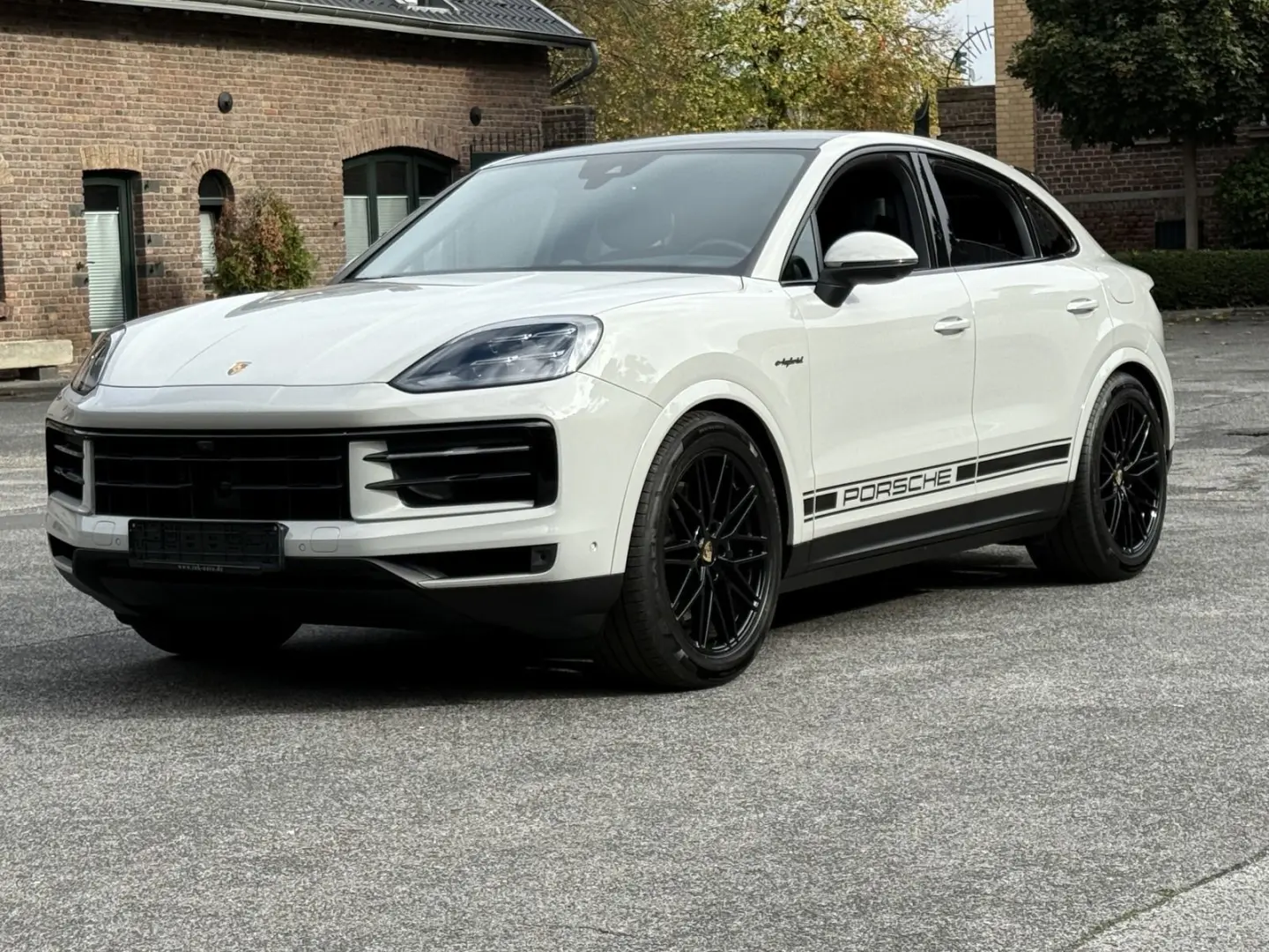 Cayenne  E-Hybrid Coupe  BOSE HD-MATRIX 21 RS IN