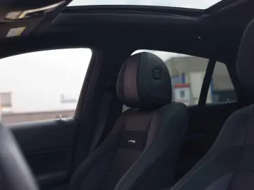 GLE 53 AMG Hybrid   Multicontour - Pano - AHK