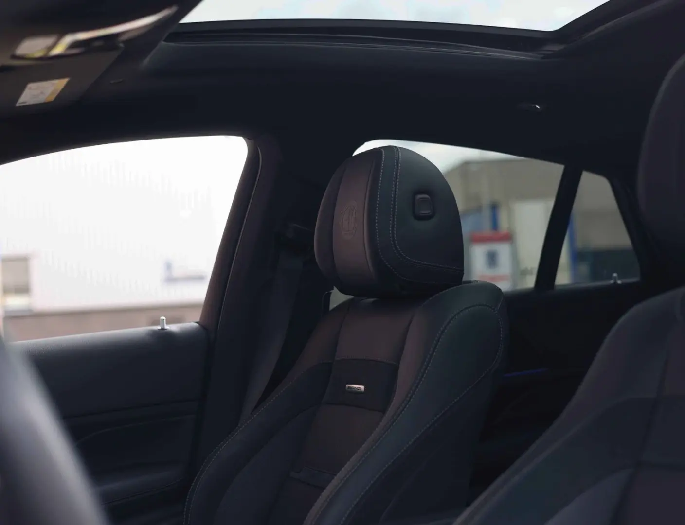 GLE 53 AMG Hybrid   Multicontour - Pano - AHK