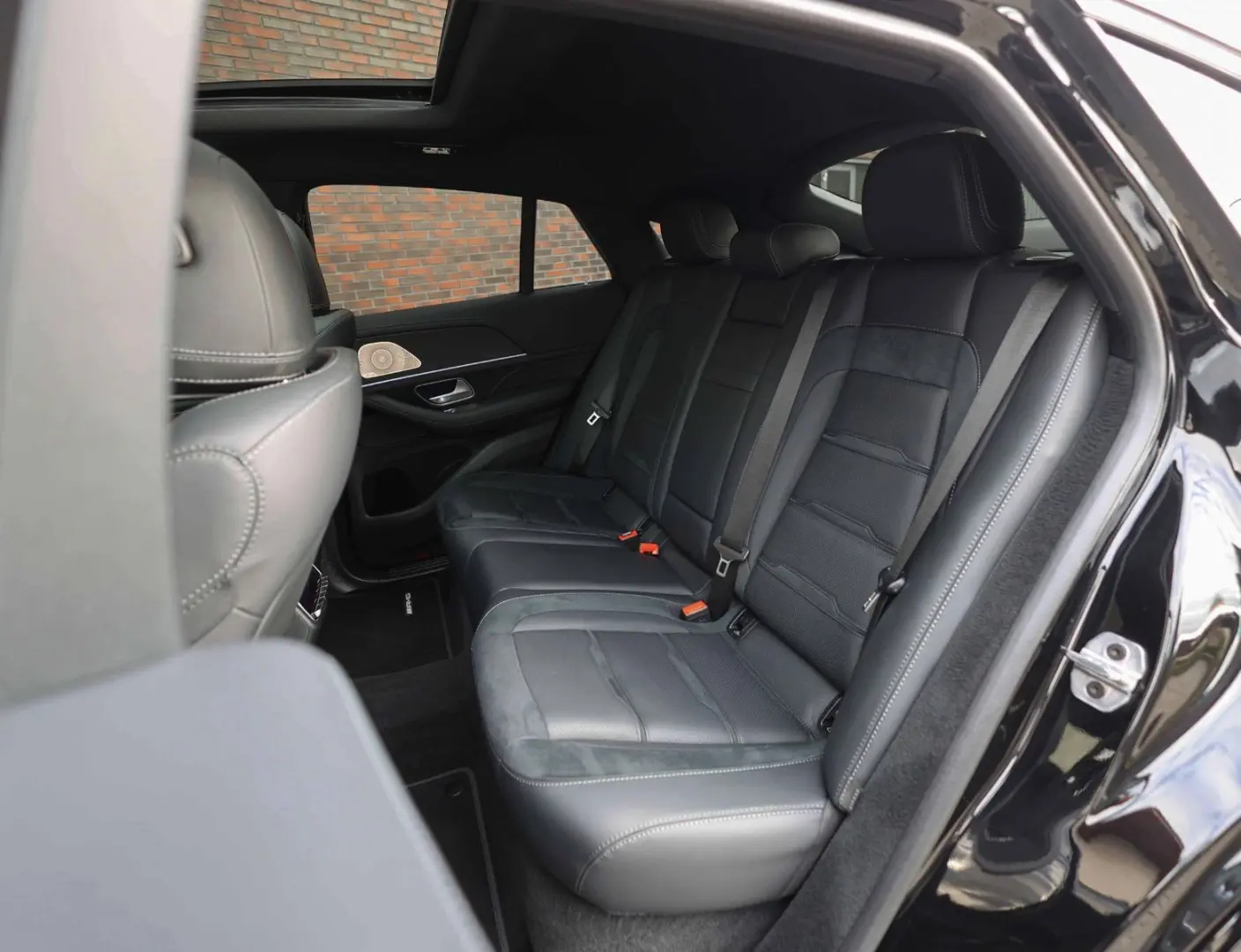 GLE 53 AMG Hybrid   Multicontour - Pano - AHK