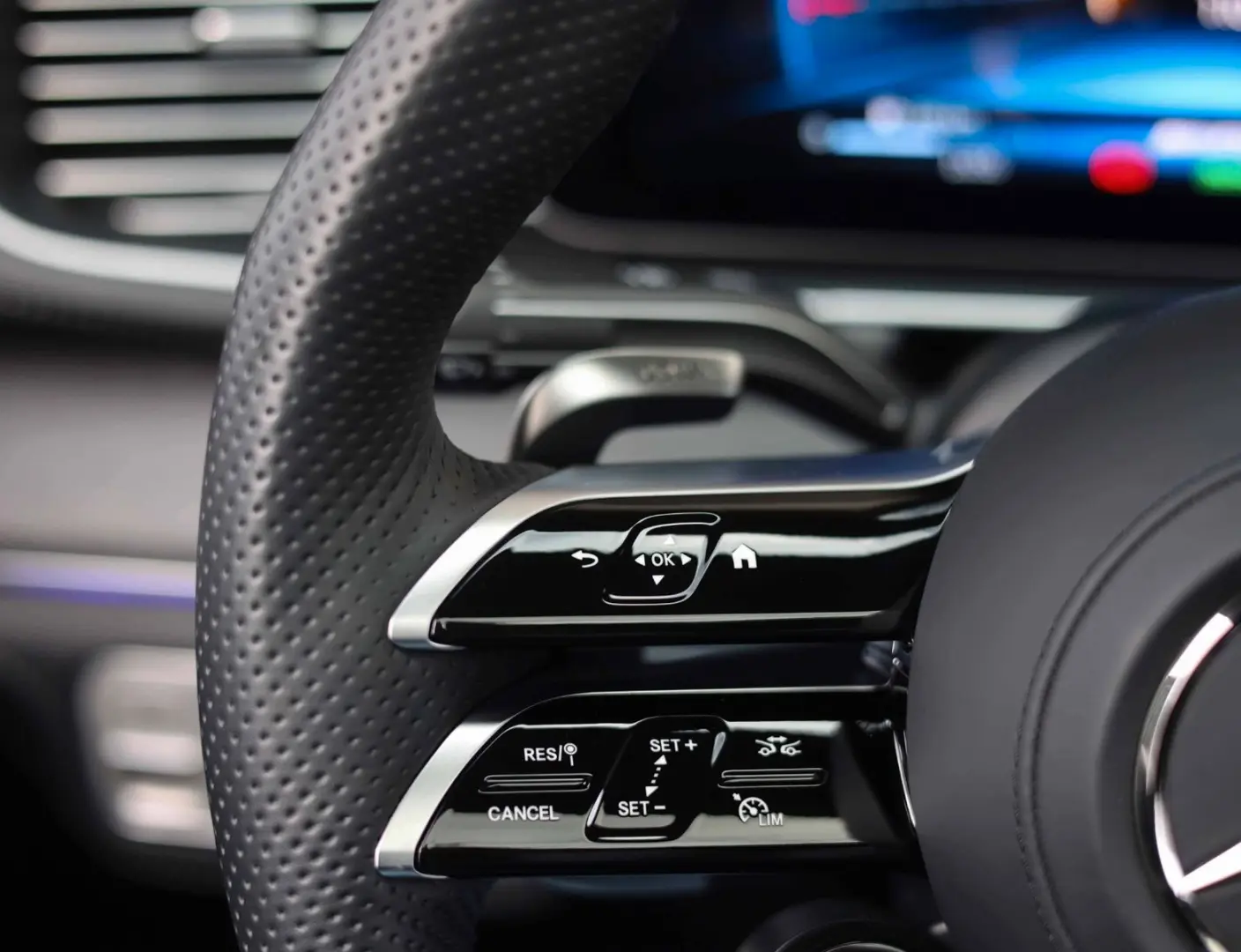 GLE 53 AMG Hybrid   Multicontour - Pano - AHK