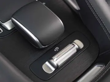 GLE 53 AMG Hybrid   Multicontour - Pano - AHK