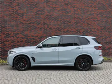 X5 50e xDrive   M Pro - Pano - HUD - H&K