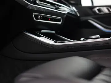 X5 50e xDrive   M Pro - Pano - HUD - H&K