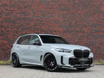 X5 50e xDrive   M Perf. - Pano - AHK - HUD