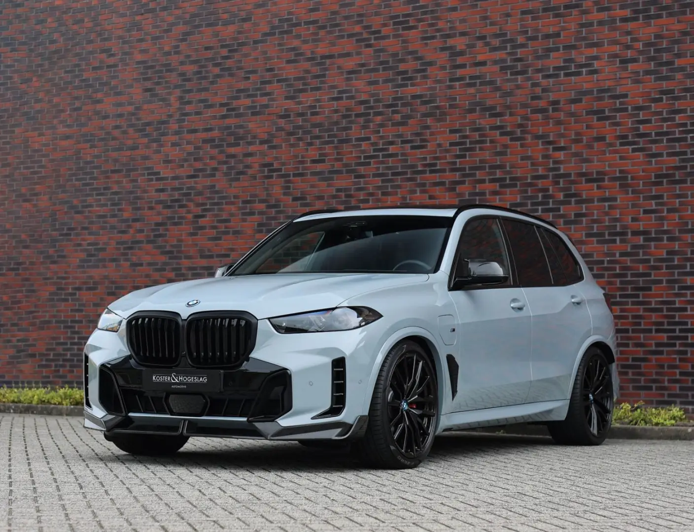 X5 50e xDrive   M Perf. - Pano - AHK - HUD