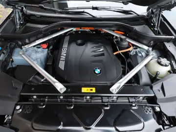 X5 50e xDrive   M Perf. - Pano - AHK - HUD