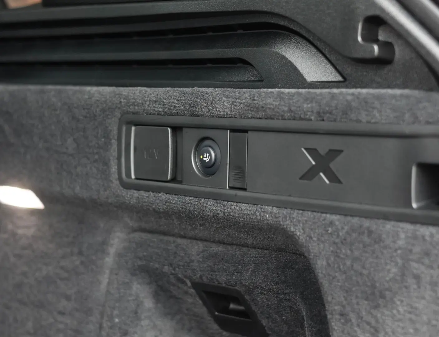 X5 50e xDrive   M Perf. - Pano - AHK - HUD