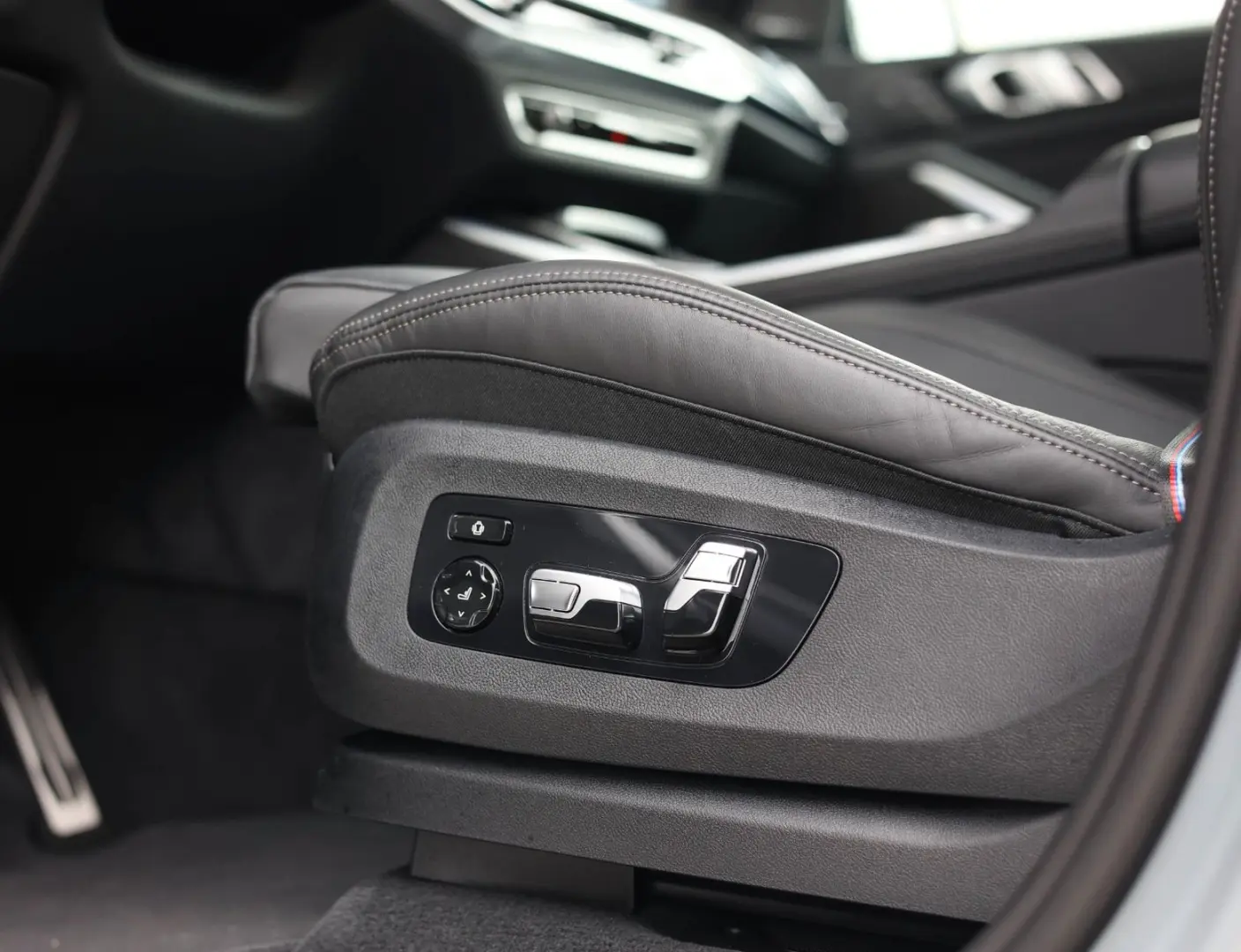 X5 50e xDrive   M Perf. - Pano - AHK - HUD