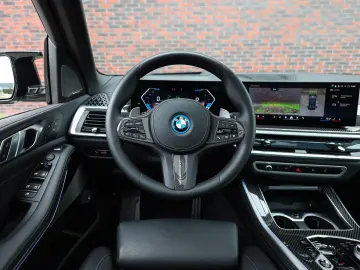 X5 50e xDrive   M Perf. - Pano - AHK - HUD