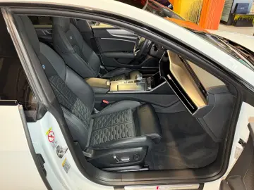 RS7 Sportback 4.0 TFSI quattro~HEAD-UP~PANO~MATR