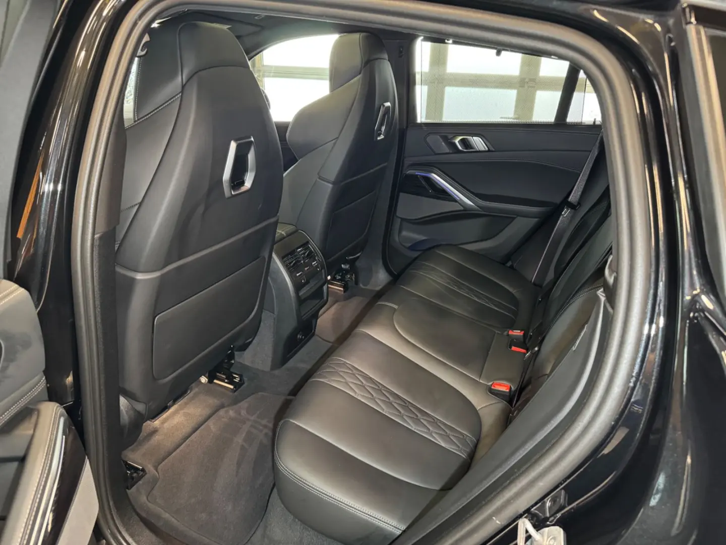 X6 M60~HUD~H&K~PANO~KAMERA 360~MASSAGE~AHK~22