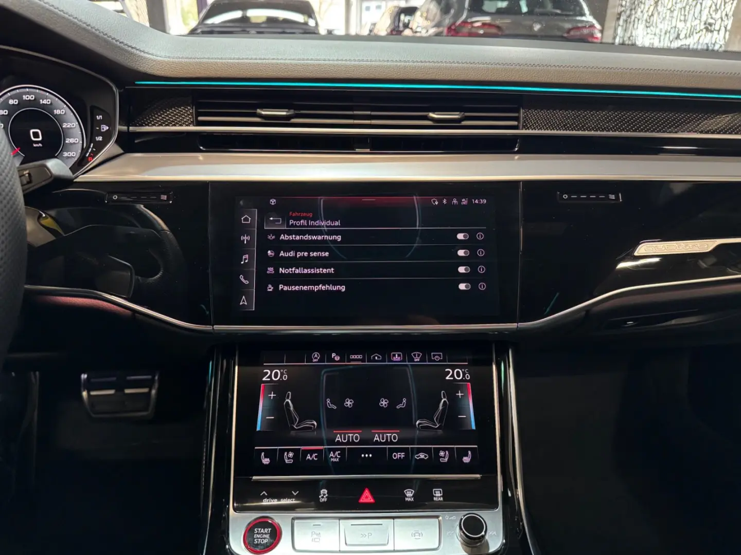 S8 4.0 TFSI quattro MATRIX~CARBON~HEADUP~360~B&O