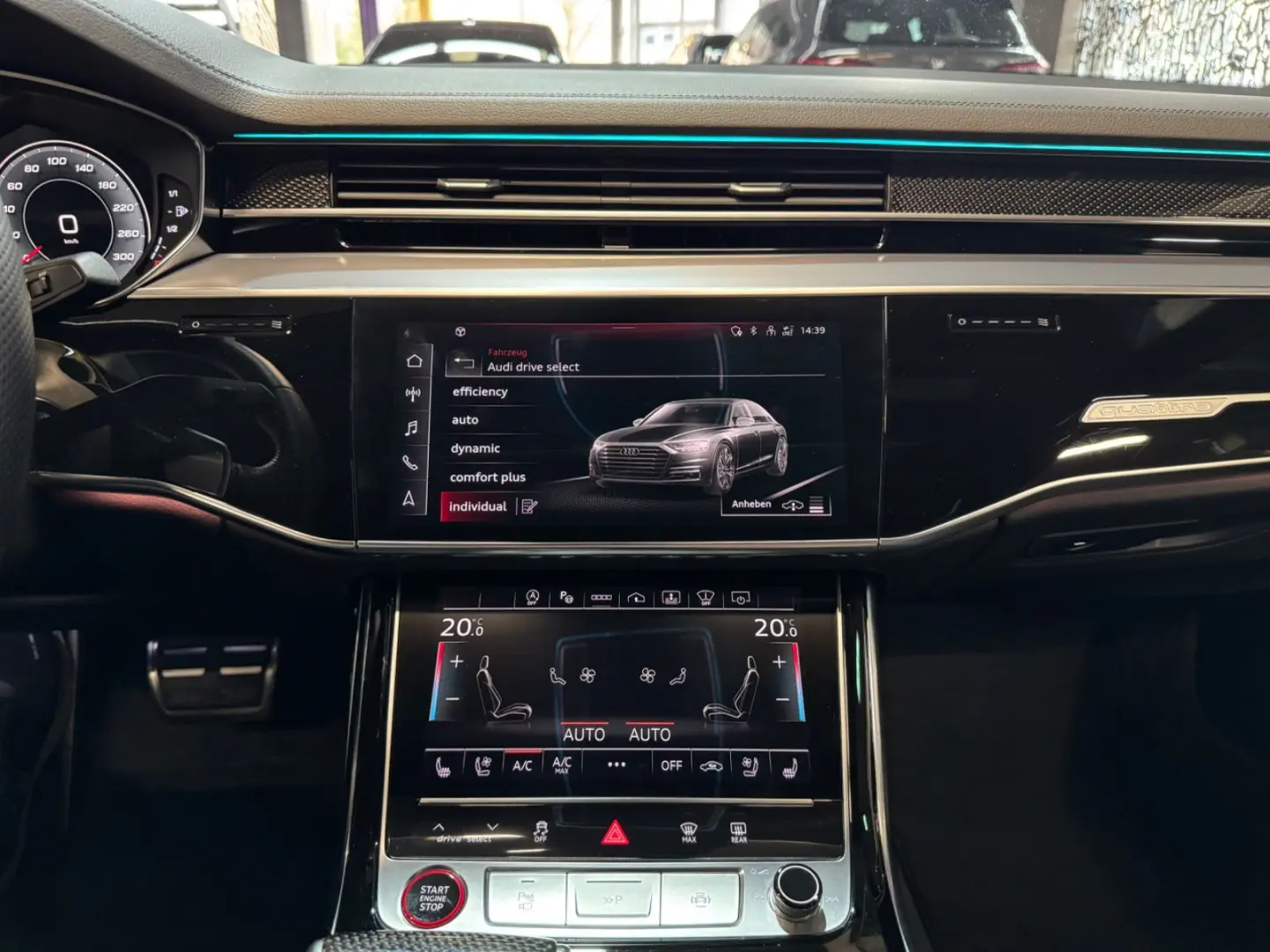 S8 4.0 TFSI quattro MATRIX~CARBON~HEADUP~360~B&O