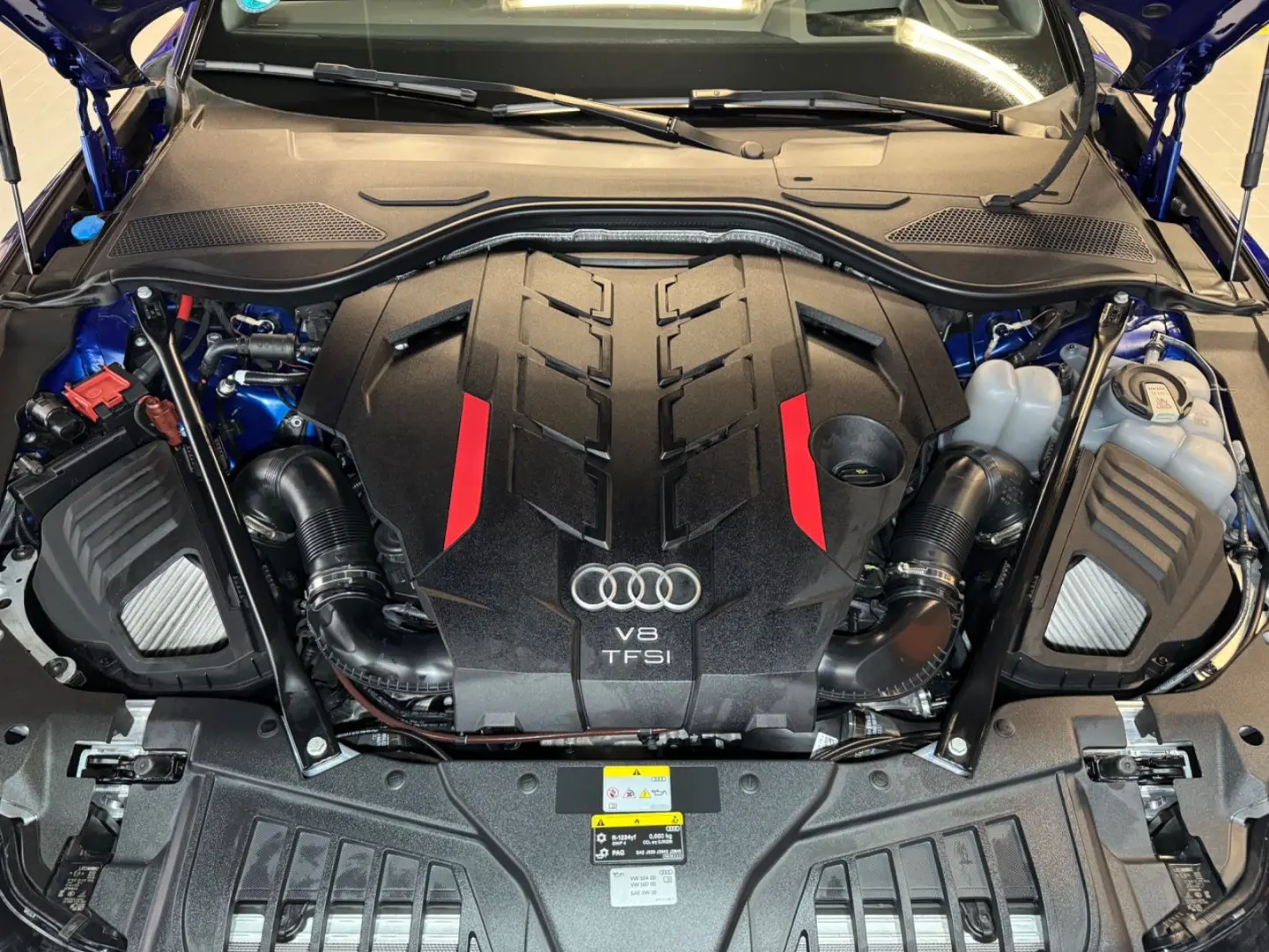 S8 4.0 TFSI quattro MATRIX~CARBON~HEADUP~360~B&O