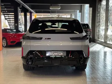 XM Label~BOWERS&WILKIN~HUD~KAMERA 360 ~23