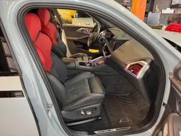 XM Label~BOWERS&WILKIN~HUD~KAMERA 360 ~23