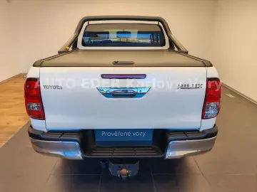 Hilux 2.8D double cab