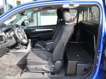 Hilux 2.4 D-4D