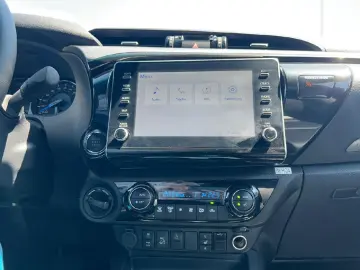 Hilux Double Cab Style 4x4