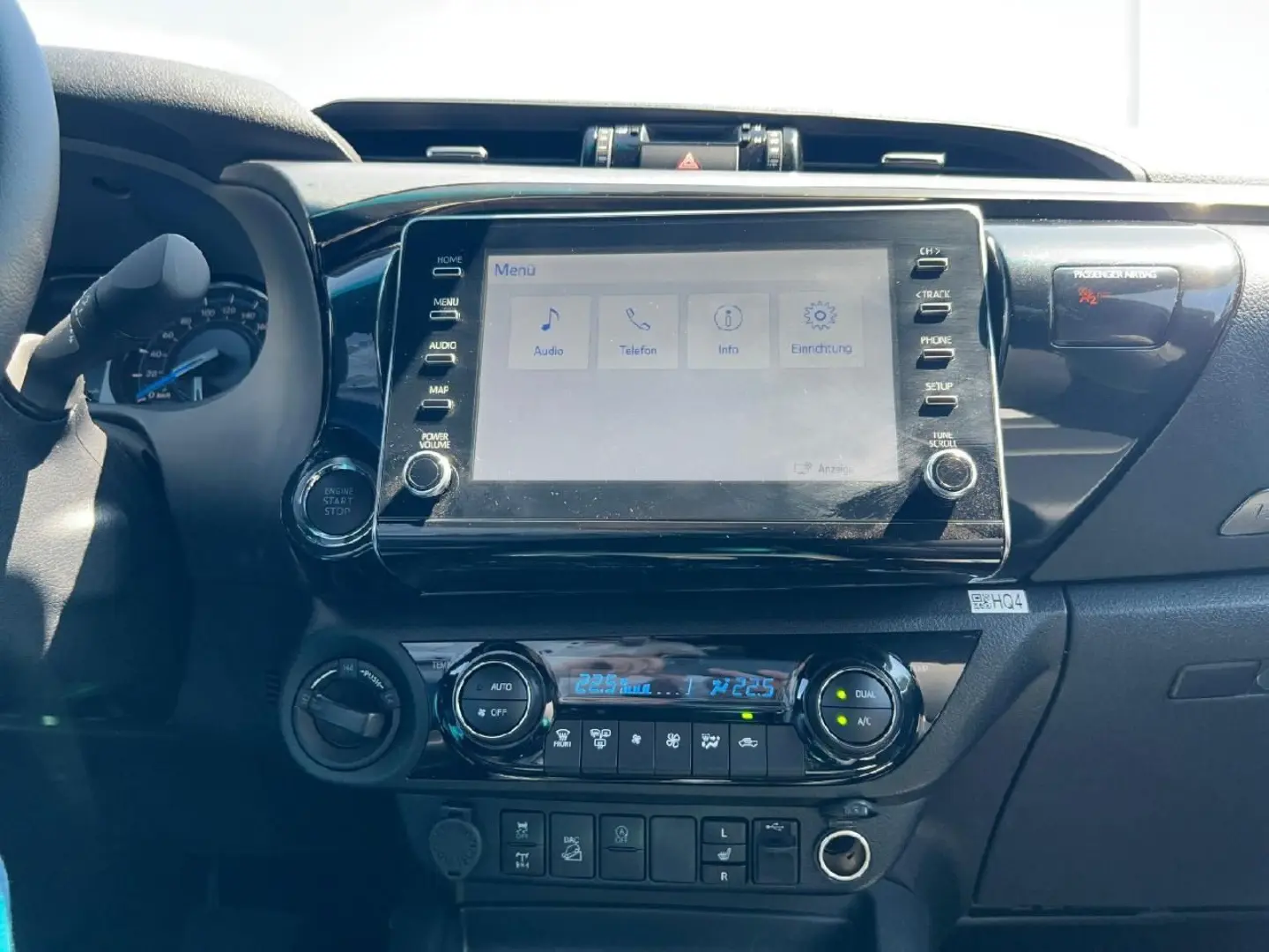 Hilux Double Cab Style 4x4