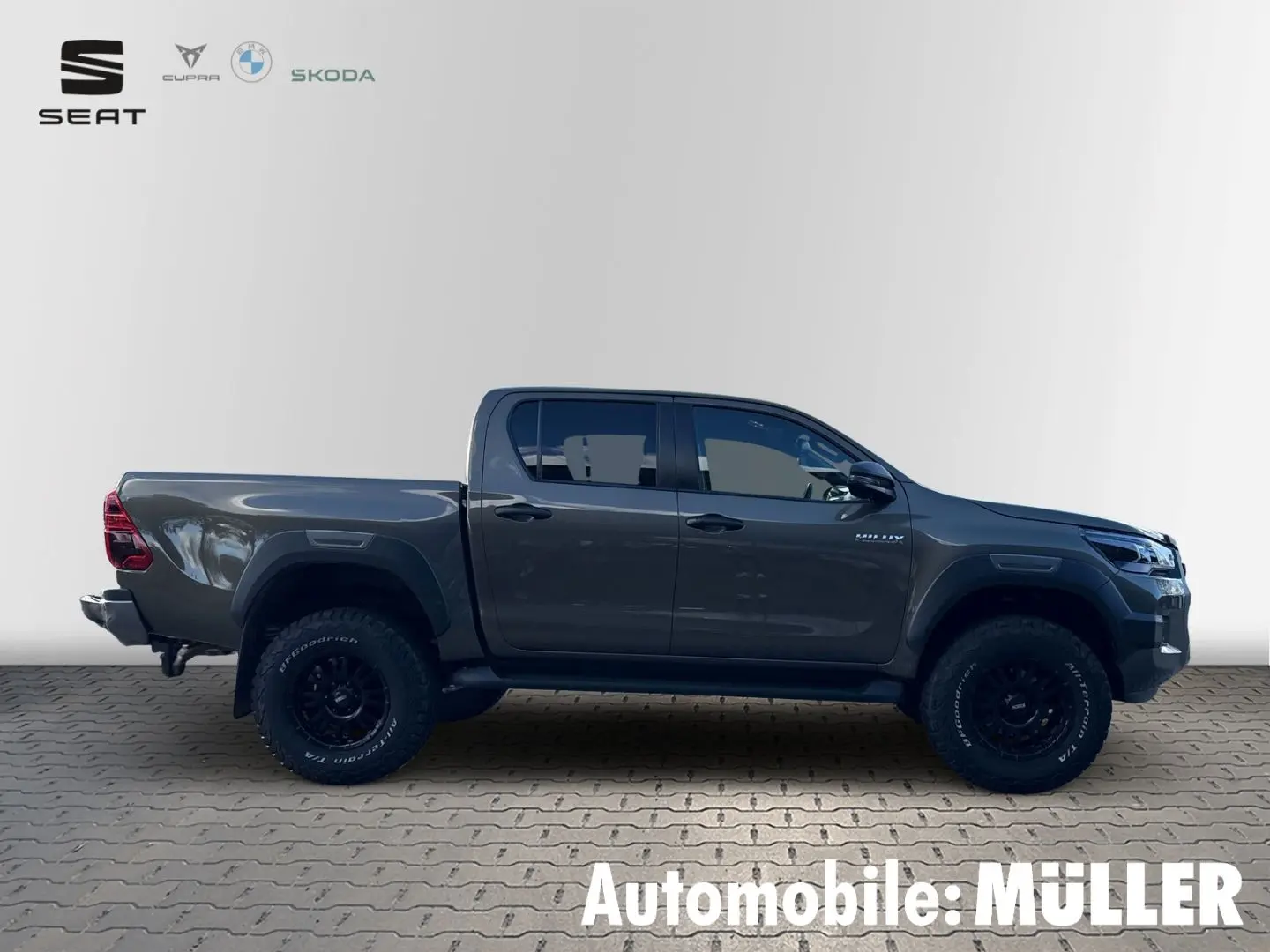 Hilux 2.8 D-4D Double Cab Invincible