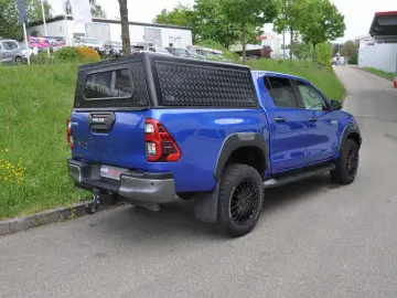 Hilux 2.8 4x4 Double Cab Invincible