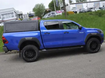 Hilux 2.8 4x4 Double Cab Invincible