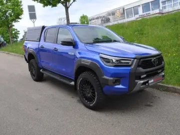 Hilux 2.8 4x4 Double Cab Invincible