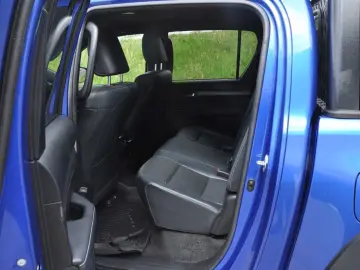 Hilux 2.8 4x4 Double Cab Invincible