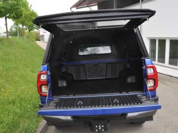 Hilux 2.8 4x4 Double Cab Invincible