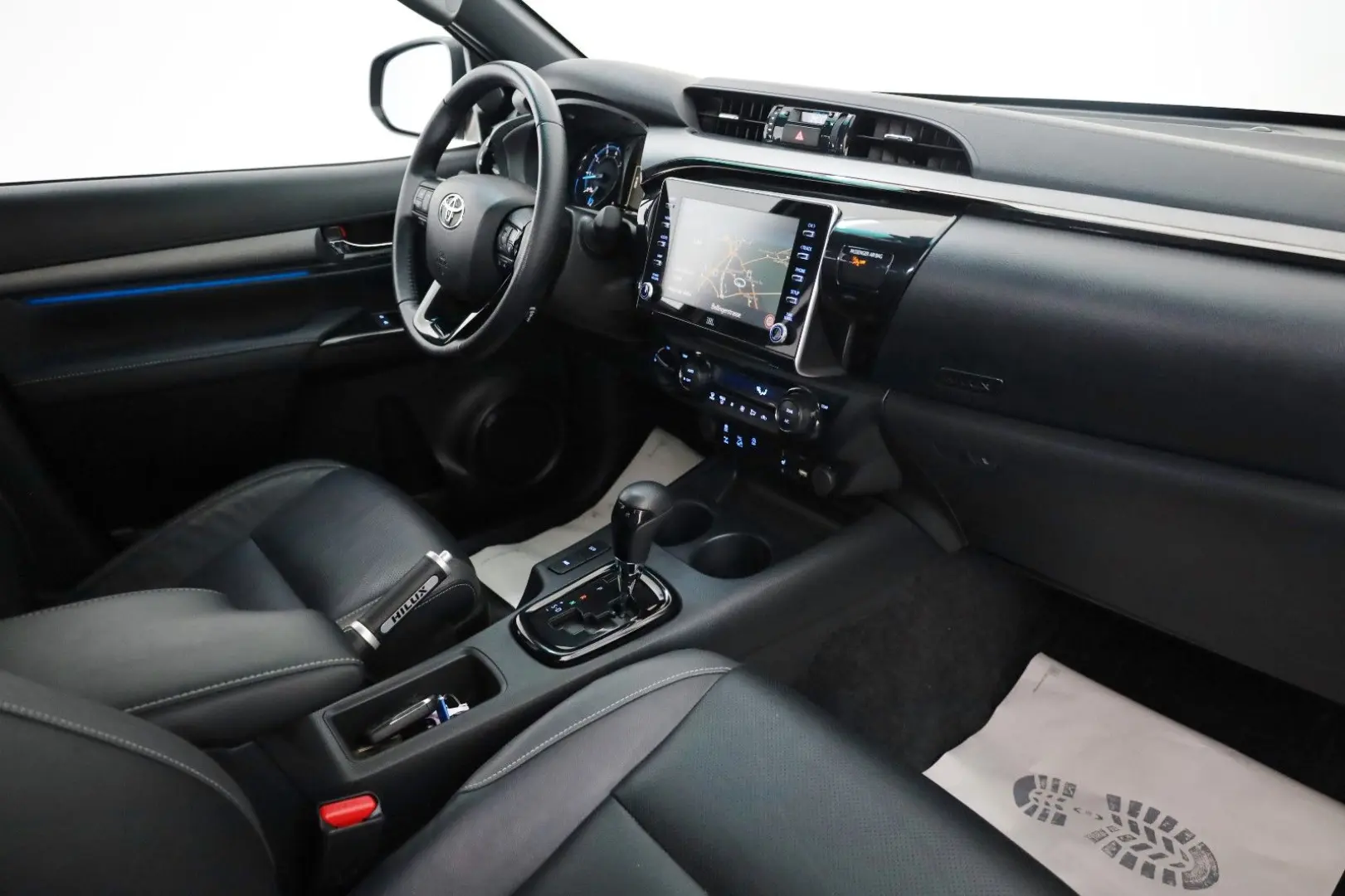 Hilux 2.8 D-4D Invincible Sport