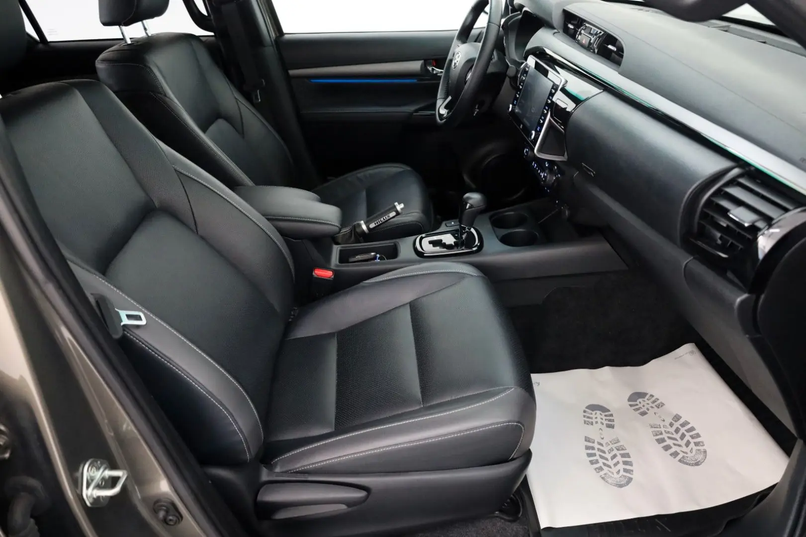 Hilux 2.8 D-4D Invincible Sport